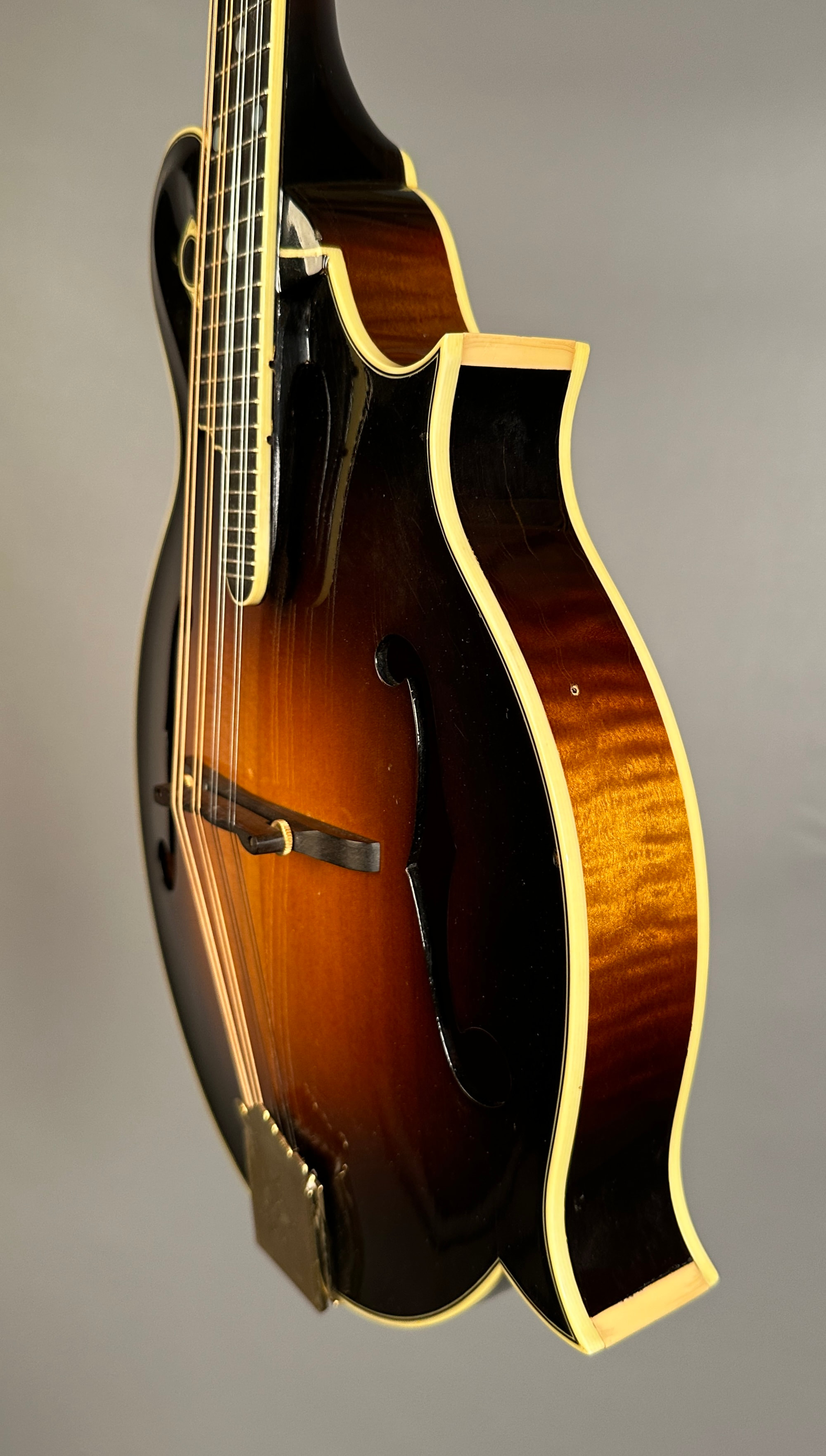 Classic Sunburst F-Style Mandolin Model Miniature Guitar Replica